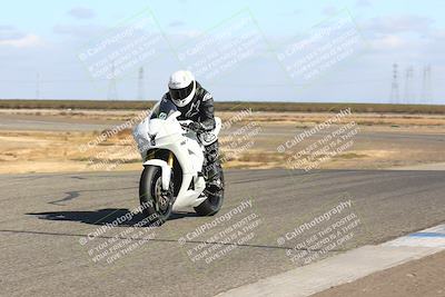 media/Nov-03-2024-TrackDaz (Sun) [[44580f4982]]/B Group/1220pm (Wheelie Bump)/
